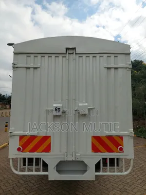 FRR Isuzu Gari