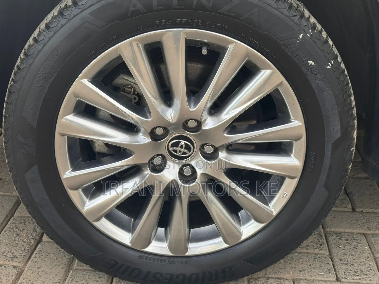 Toyota Harrier 2.5 Hybrid 4WD 2019 Black