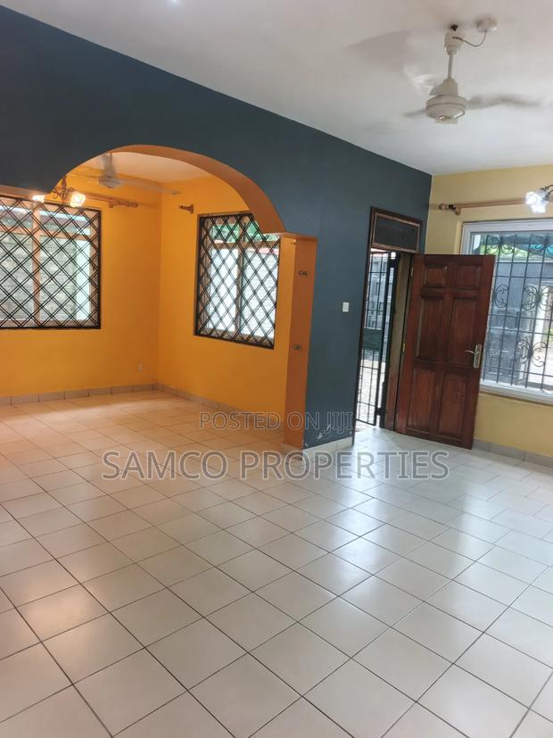 4bdrm Villa in Bombolulu for sale - thumbnail 8