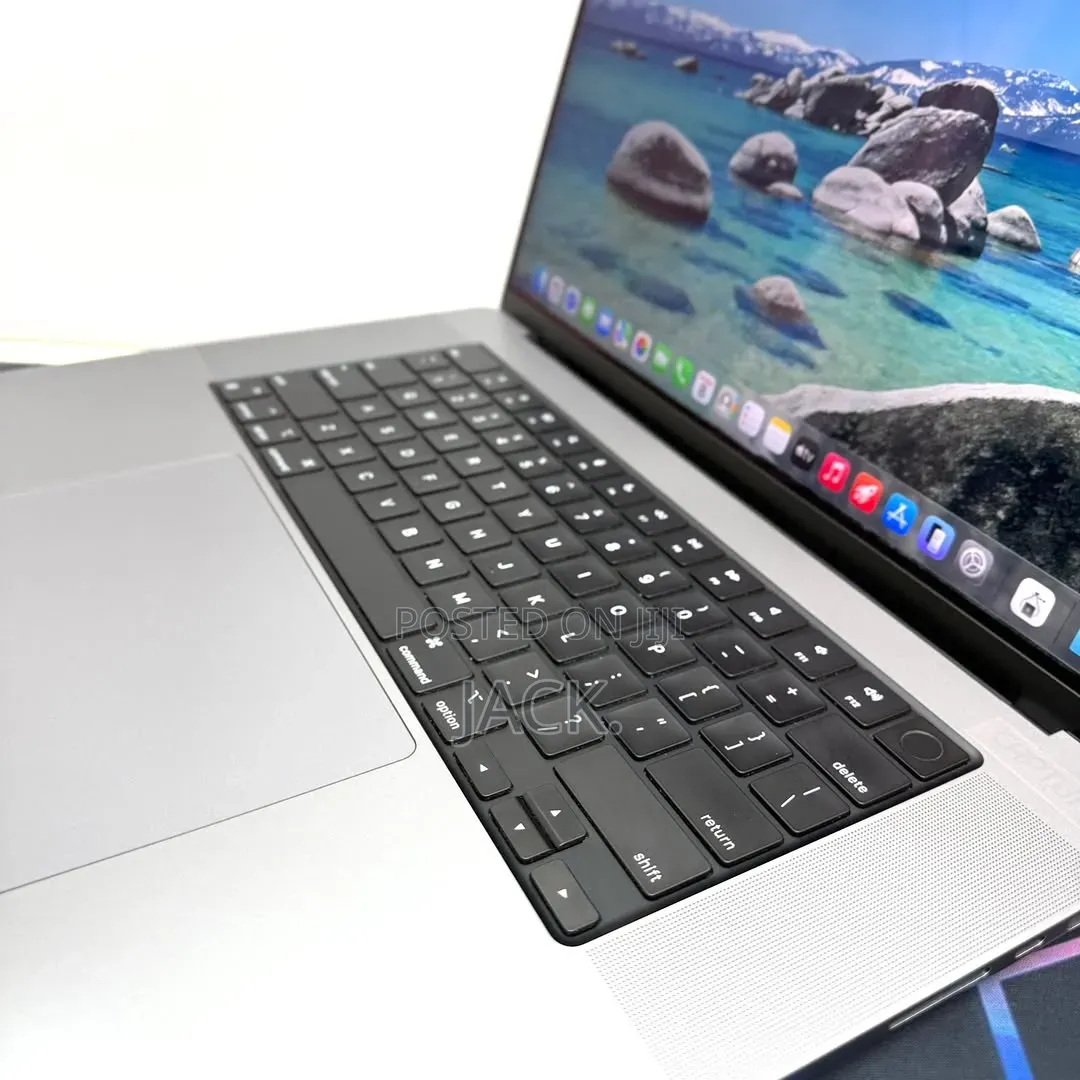 Laptop Apple MacBook Pro 2021 M1 Max 32GB Apple M1 Max SSD 1T