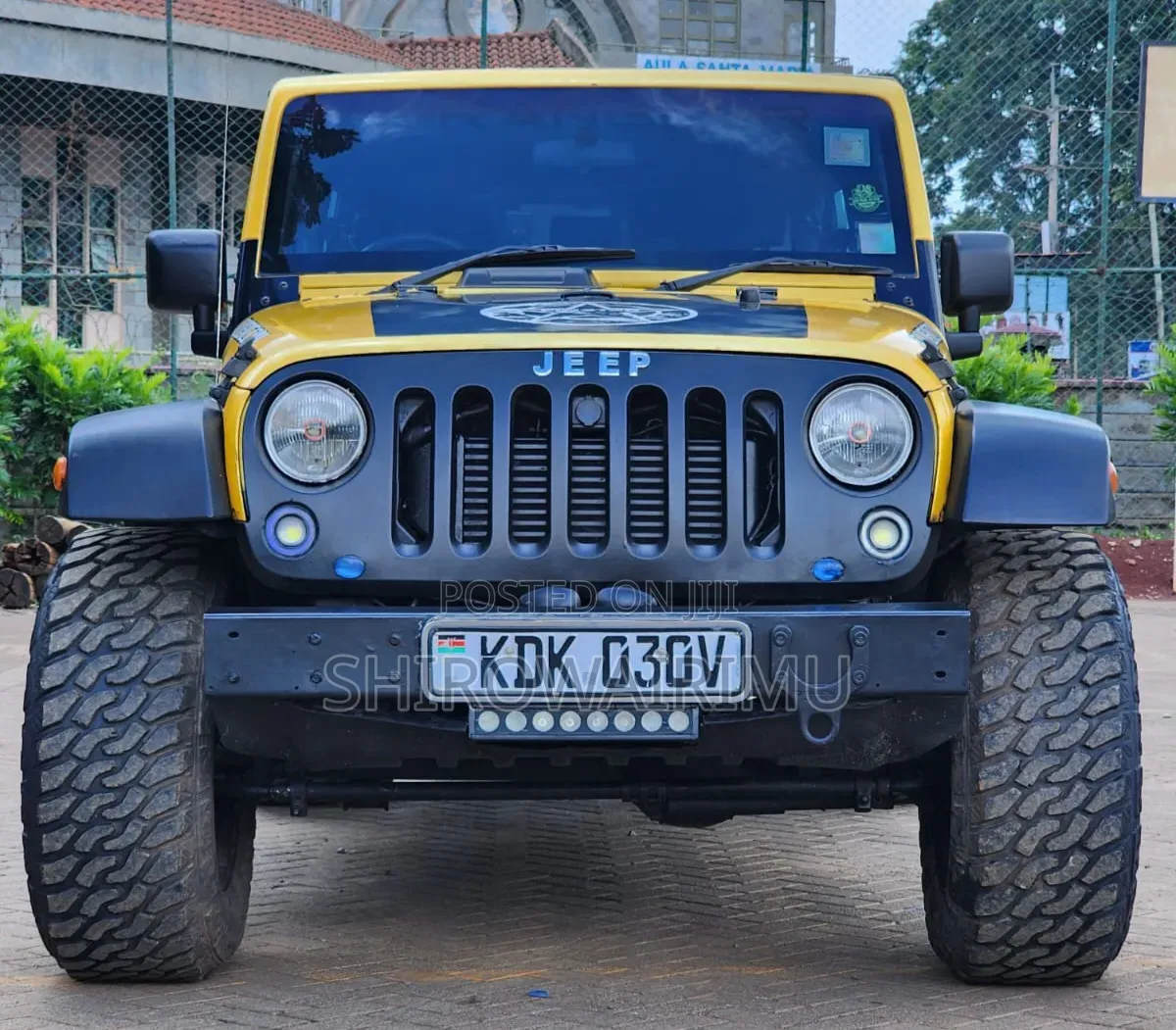Jeep Wrangler 2010 Yellow