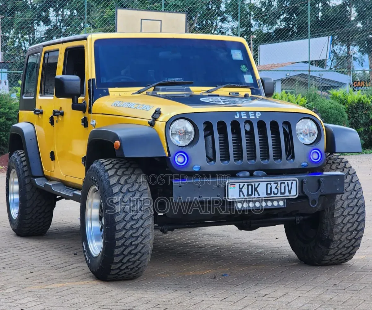 Jeep Wrangler 2010 Yellow