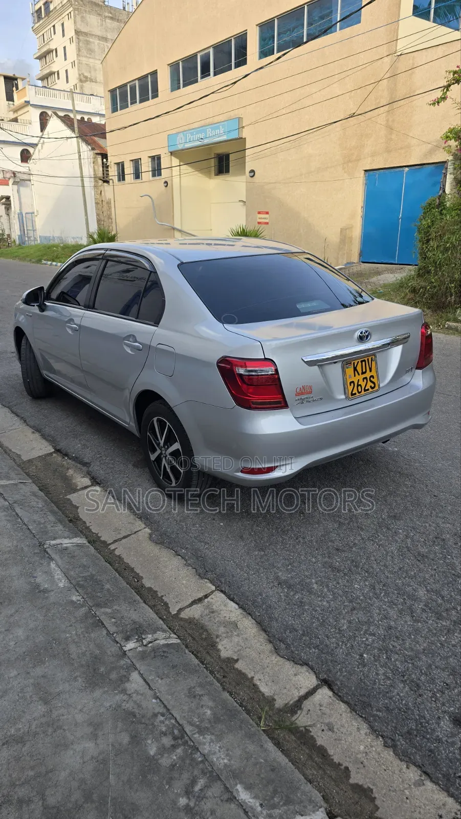 Toyota Axio 2019 Silver