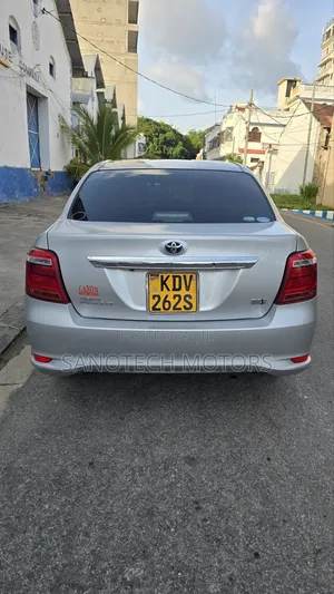 Toyota Axio 2019 Silver