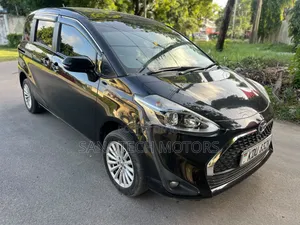 Toyota Sienta 2018 Black