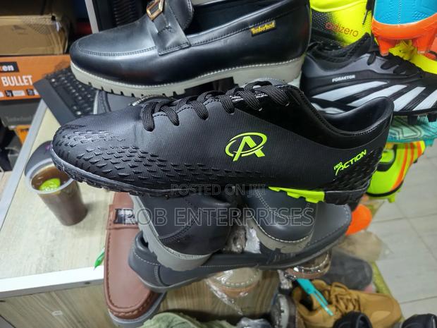 Pro Action Football Trainers - thumbnail 3