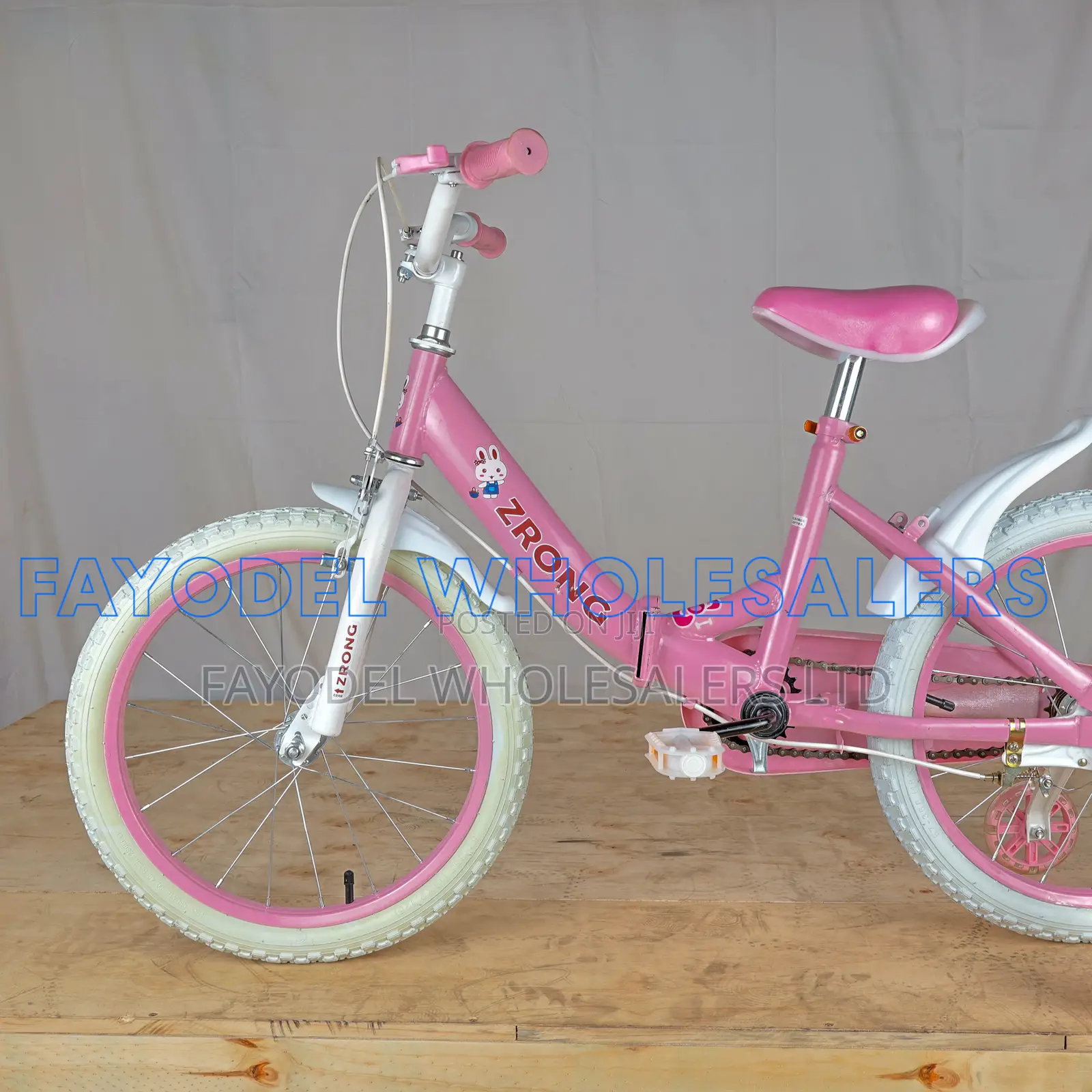 Zrong Size 16 Kids Bike With Training Wheels and Safety Chain Guard