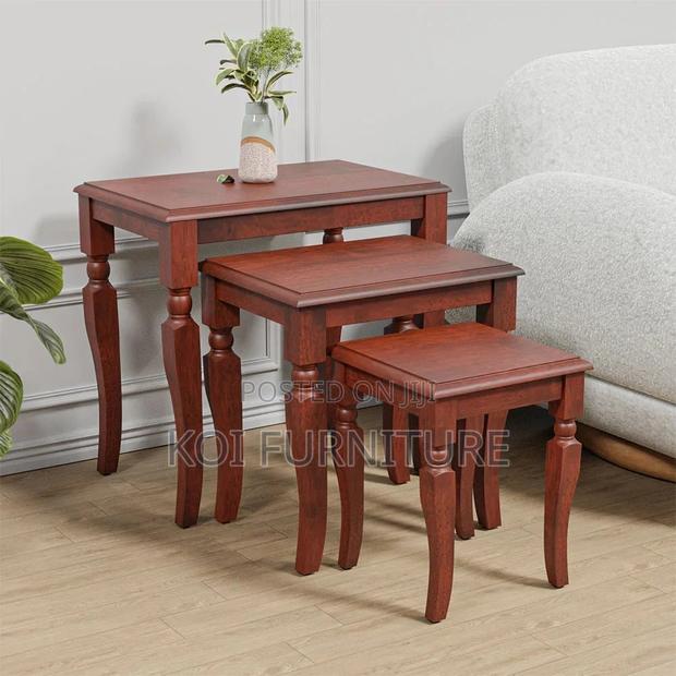 Coffee Table; Mahogany Nesting Coffee Table Set of 3