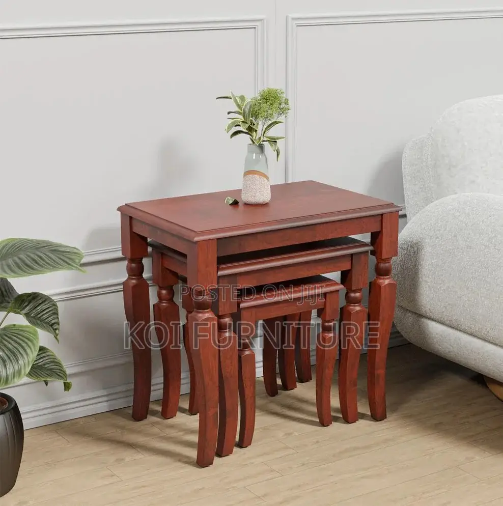 Coffee Table; Mahogany Nesting Coffee Table Set of 3
