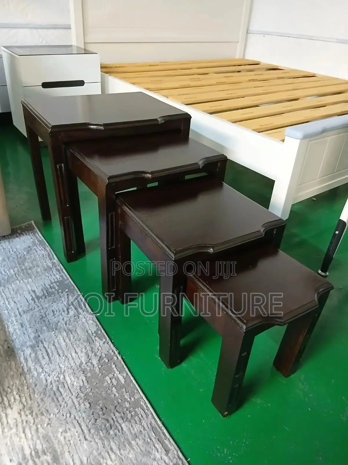 Coffee Table; Mahogany Nesting Coffee Table Set of 3