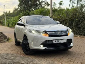 Toyota Harrier 2017 White
