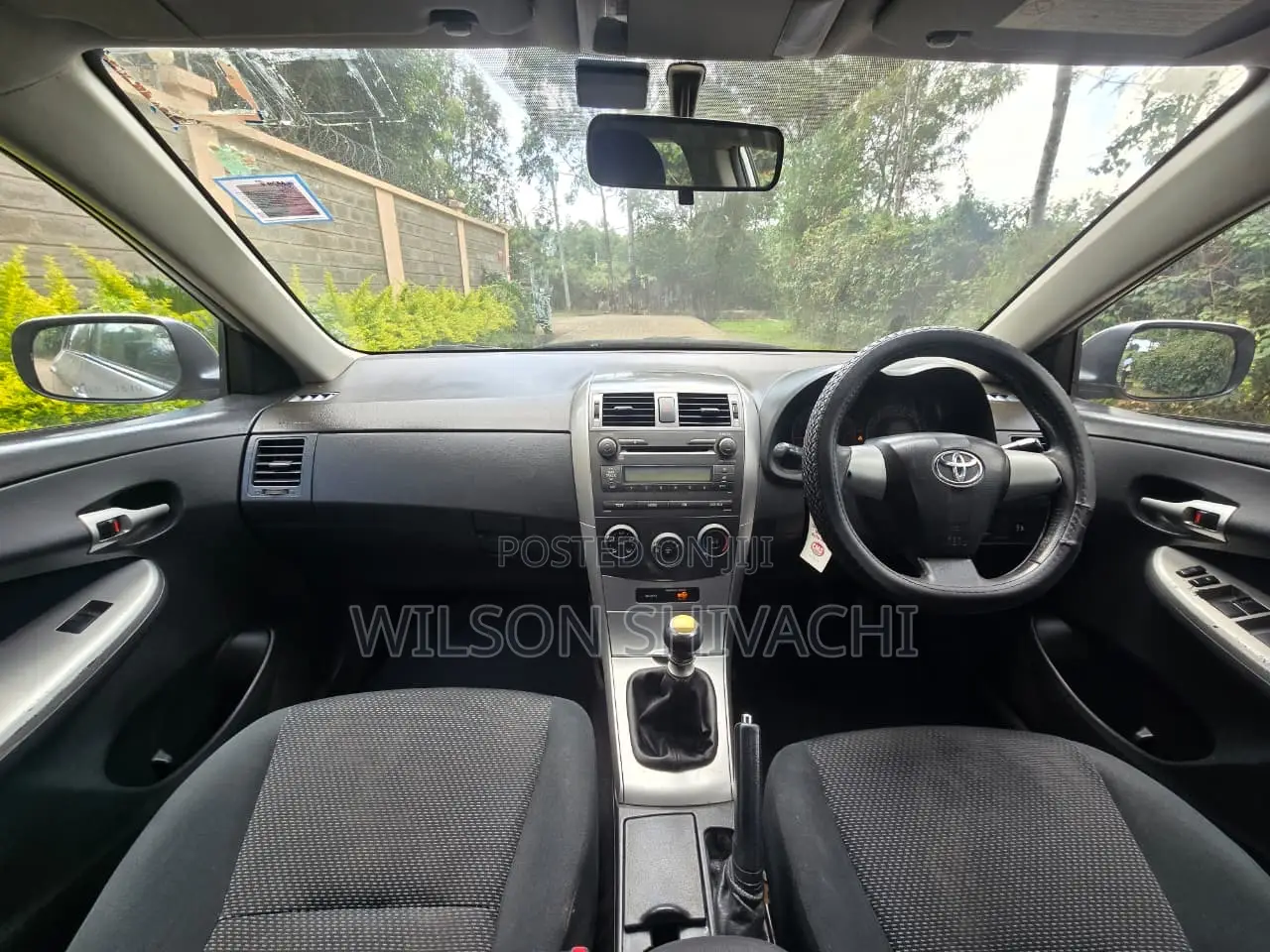 Toyota Corolla 2011 Silver