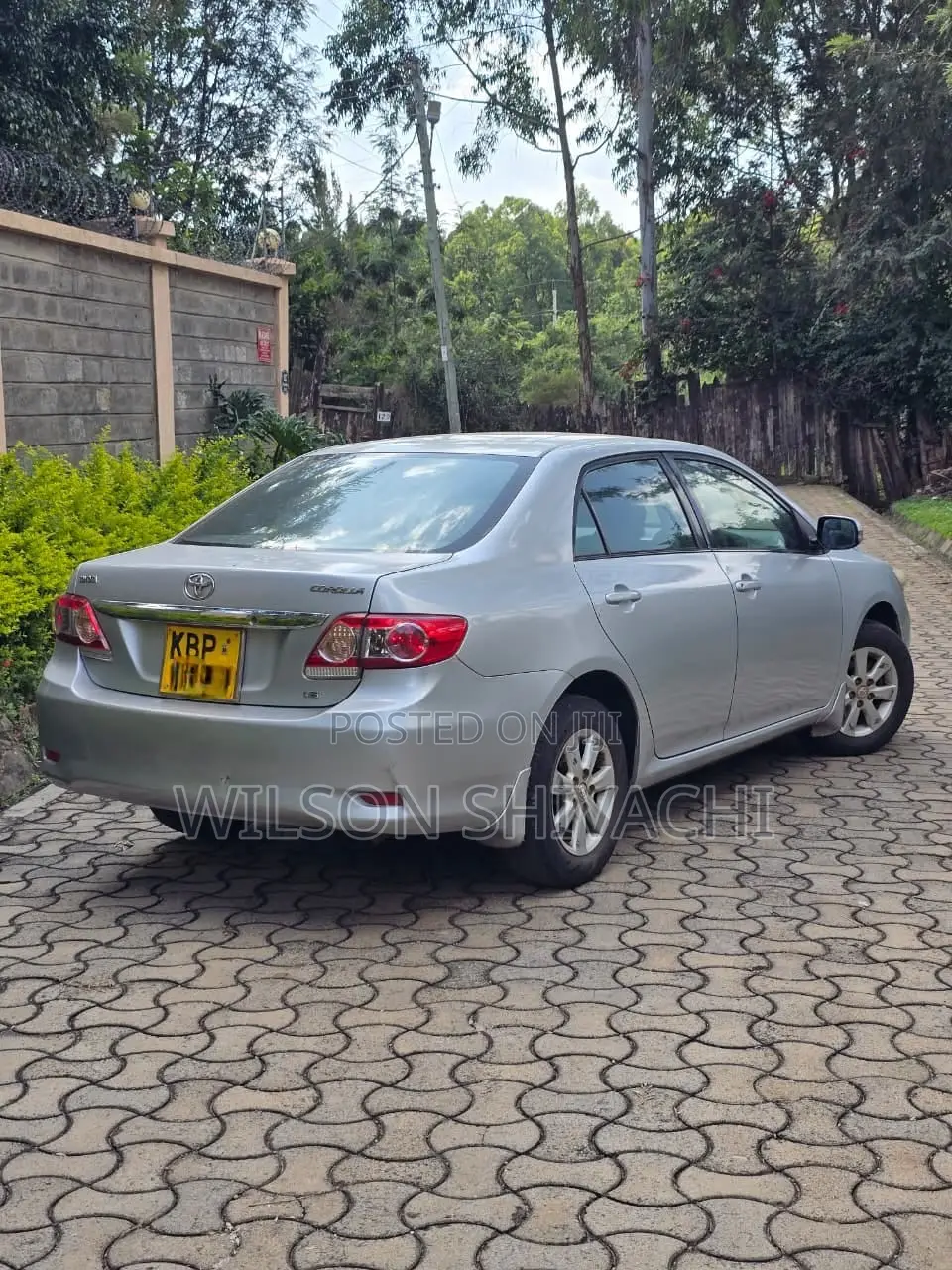 Toyota Corolla 2011 Silver