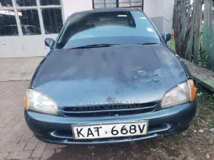 Toyota Starlet 2000 Green