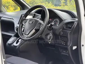 Toyota Voxy 2019 White