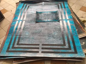 7*8 Curtains With Matching Mat