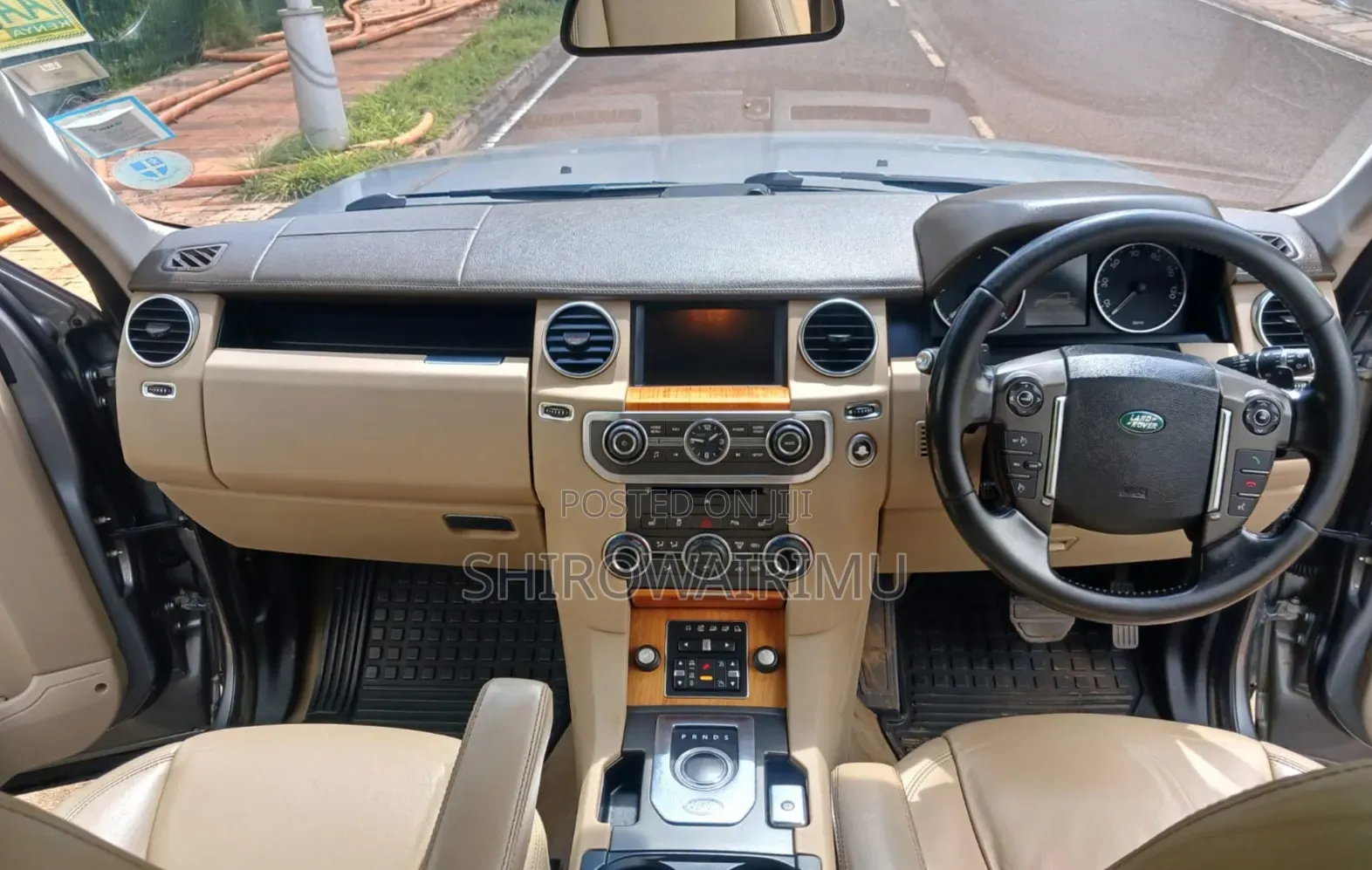 Land Rover Discovery 2013 Silver