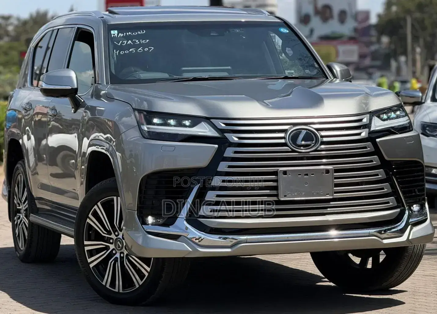 Lexus RX 2022 Silver
