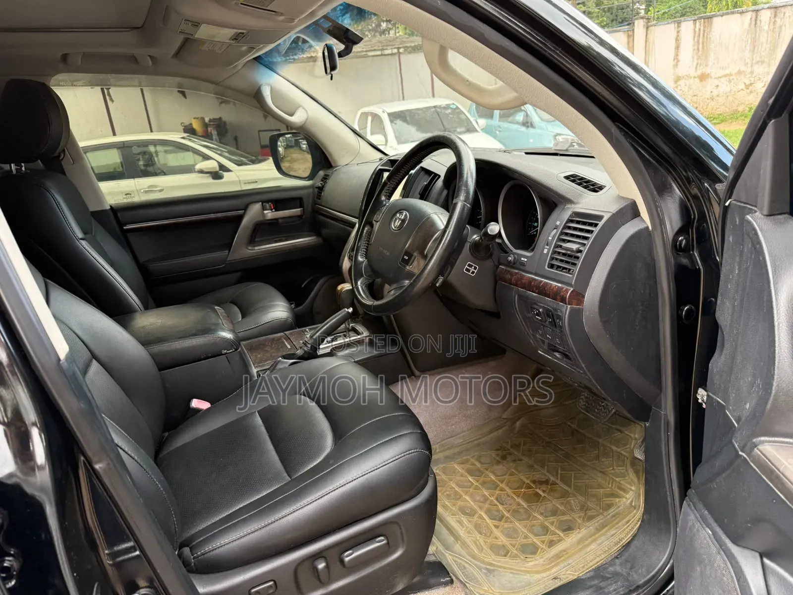 Toyota Land Cruiser 2011 Black
