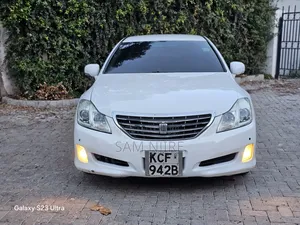 Toyota Crown 2008 White