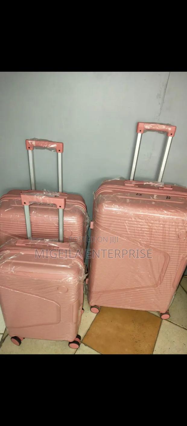 3 in 1 Unbreakable Suitcases - thumbnail 2