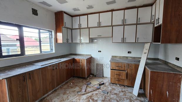 4bdrm Bungalow in Matasia for sale - thumbnail 8
