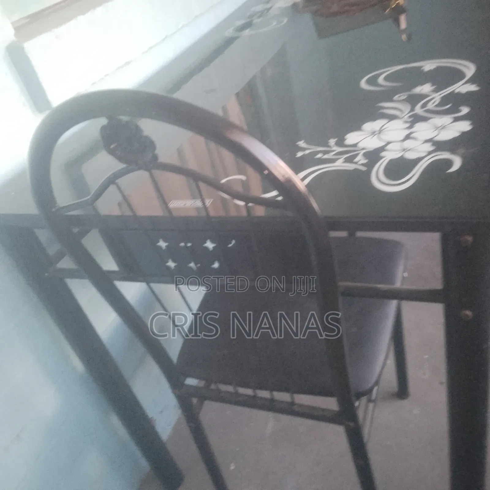 Nice Glass Dinning Table