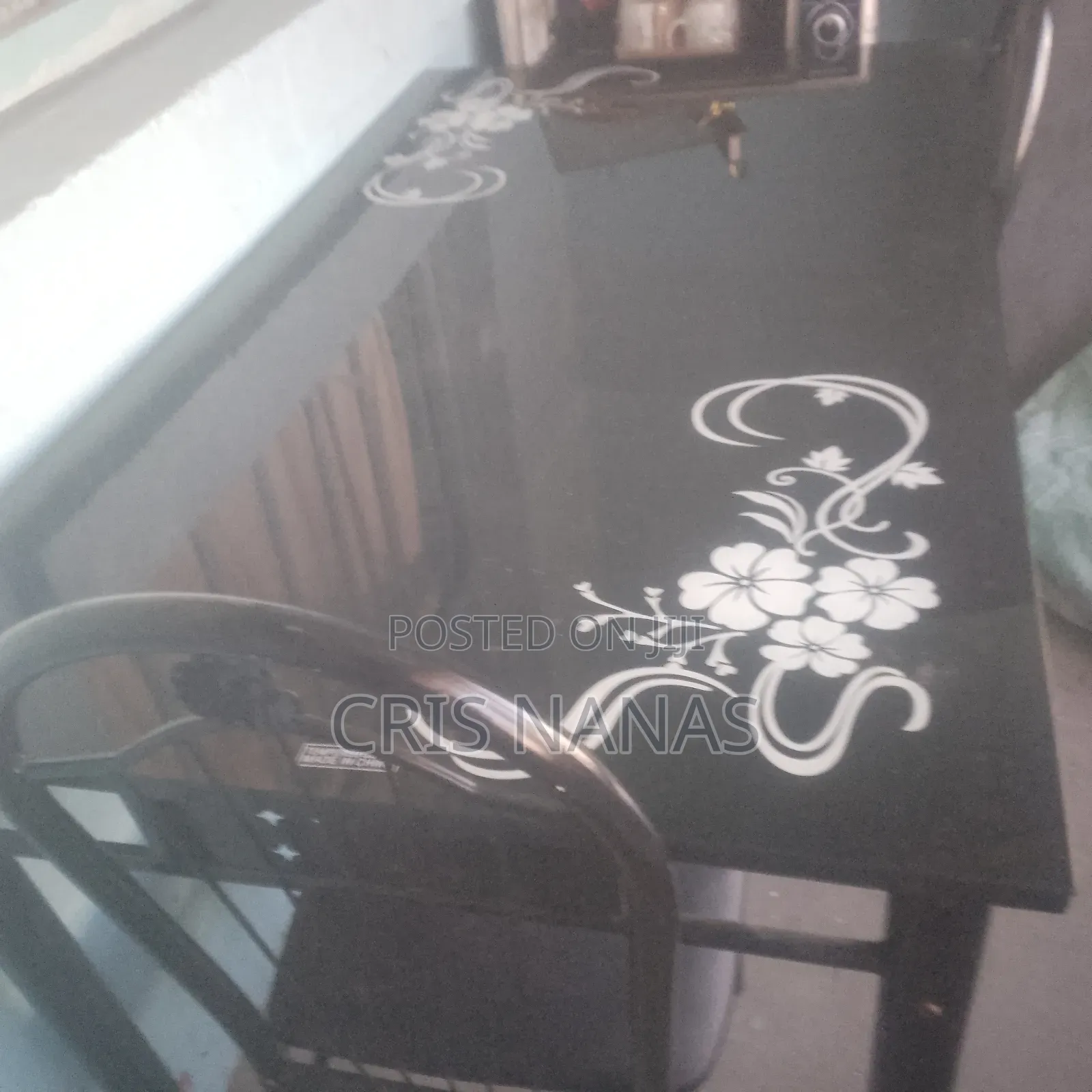 Nice Glass Dinning Table