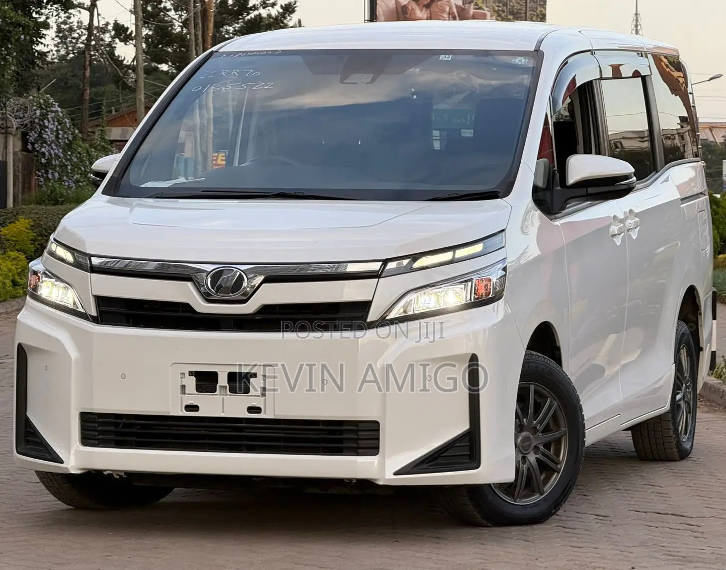 Toyota Voxy 2019 White