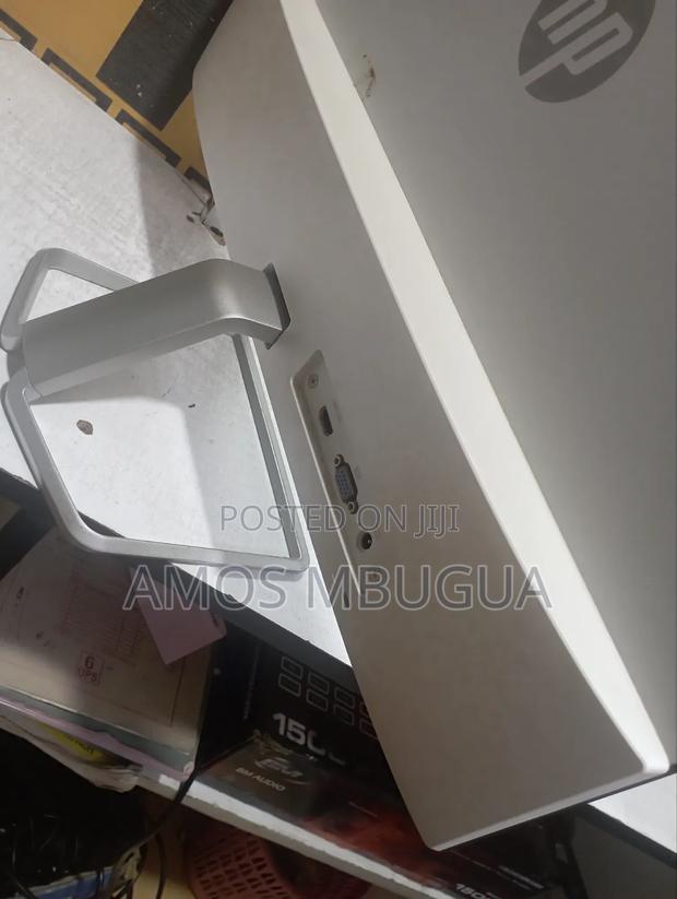 Hp 24 Inch Edge to Edge Monitors - thumbnail 4