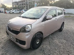 Daihatsu Mira 2015 Pink