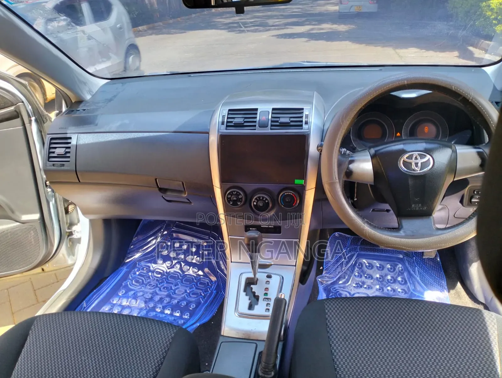 Toyota Corolla 2013 Silver