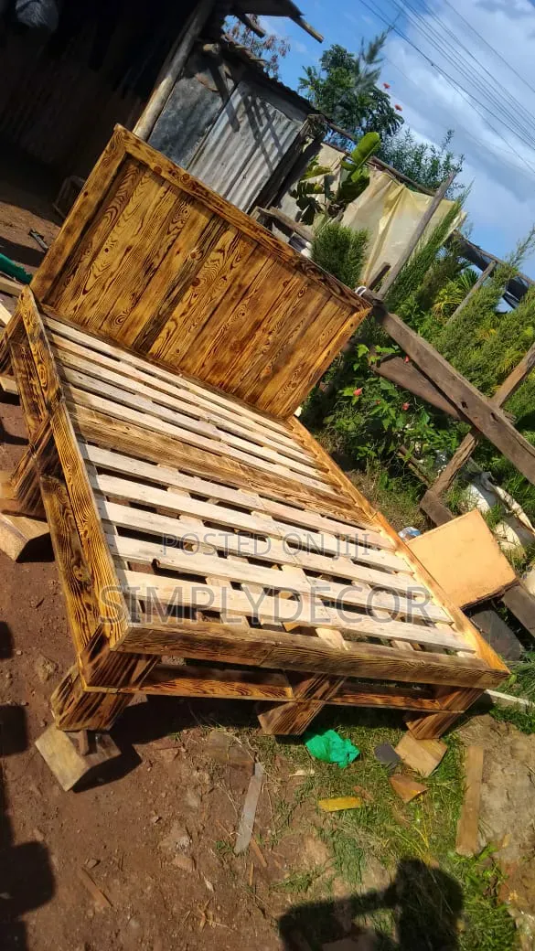 5x6 Pallet Bed
