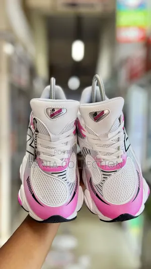 Pink New Balance 2000r