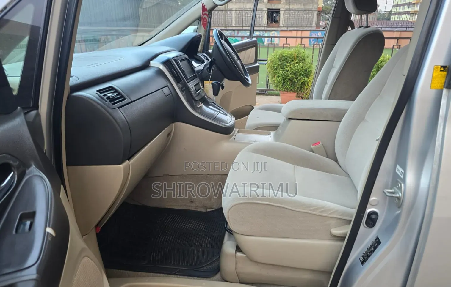 Toyota Alphard 2007 Silver