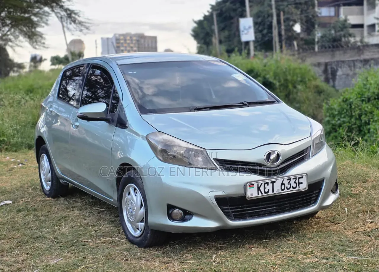 Toyota Vitz 2012 Green