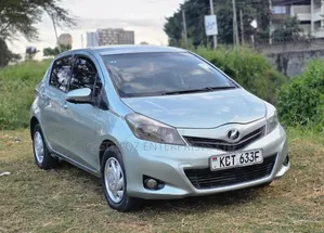 Toyota Vitz 2012 Green
