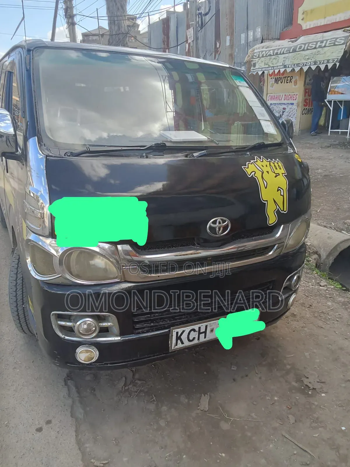 Toyota HiAce 2016 Black