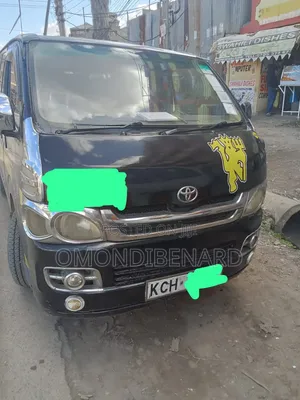 Toyota HiAce 2016 Black