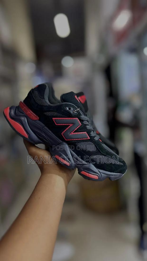 New Balance 9060
Black and Red - thumbnail 2