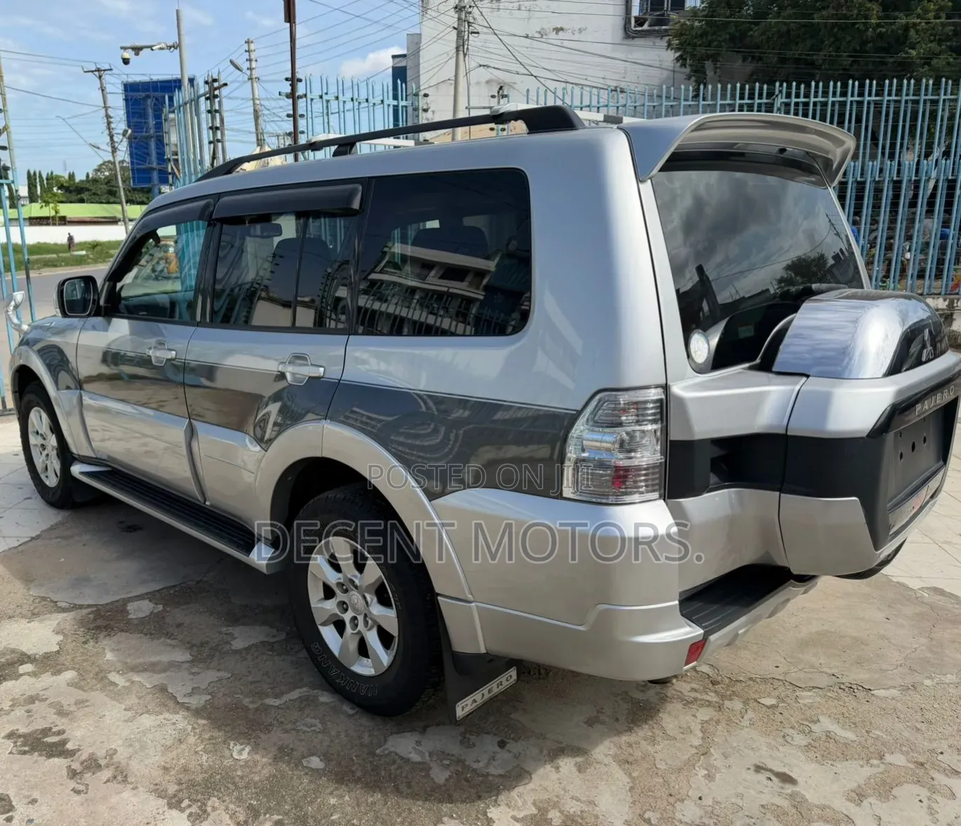 Mitsubishi Pajero 2019 Silver