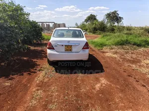Nissan Tiida 2012 White