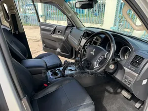 Mitsubishi Pajero 2019 Silver
