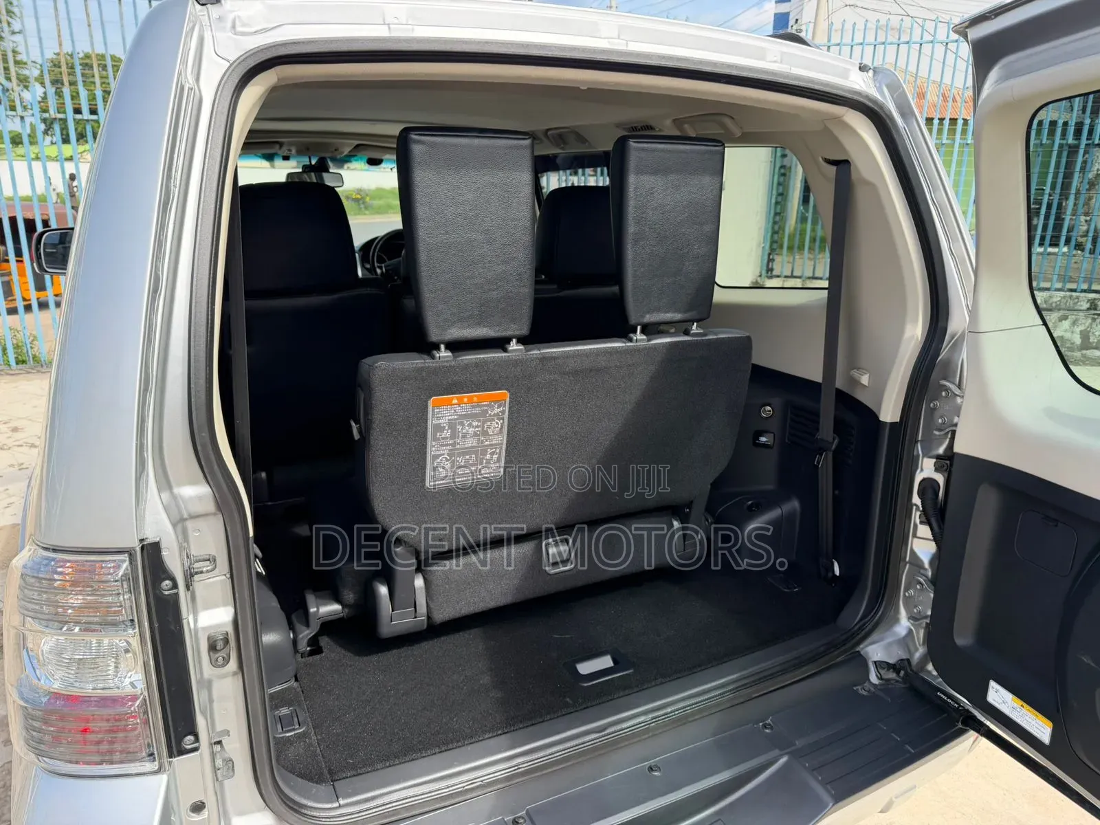 Mitsubishi Pajero 2019 Silver