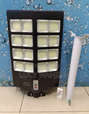 2000w Solar Street Light + Pole and Remote Control