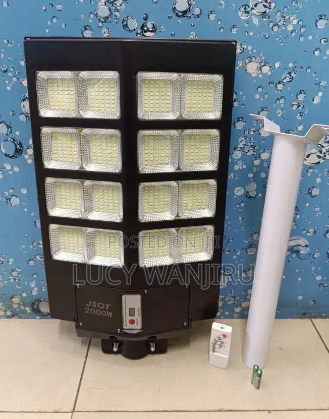 2000w Solar Street Light + Pole and Remote Control
