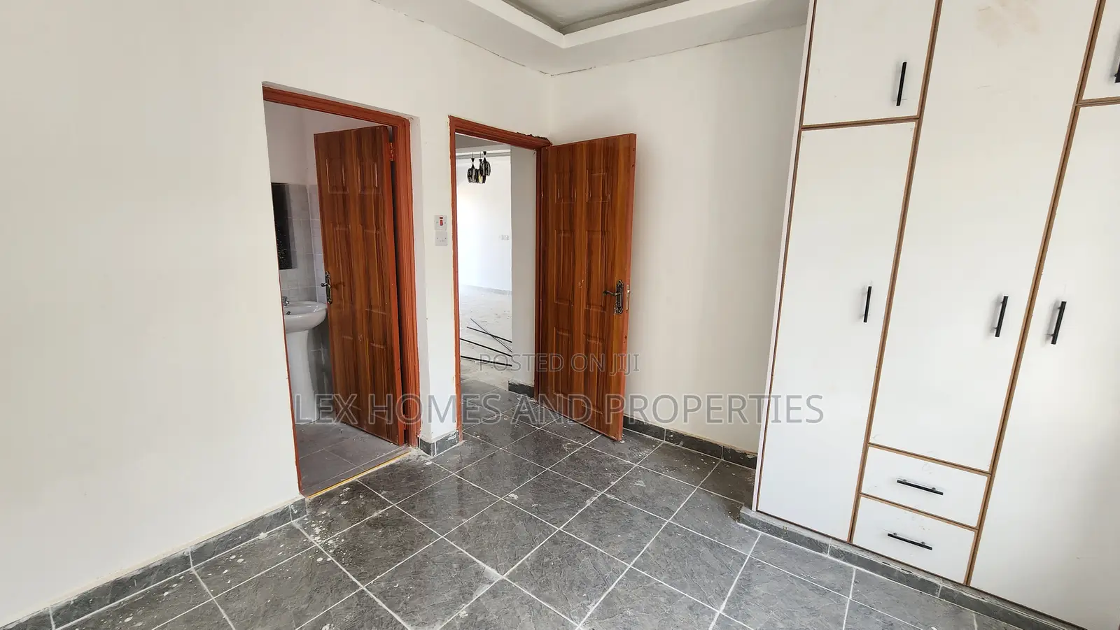 4bdrm Bungalow in Rimpa for sale