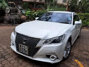 Toyota Crown 2014 White