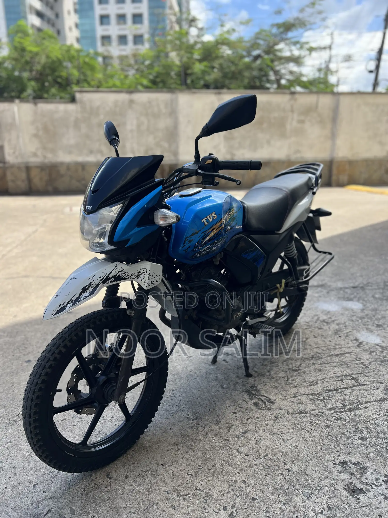 TVS 2022 Blue