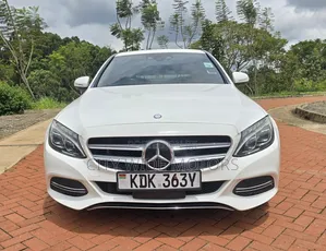 Mercedes-Benz C200 2015 White
